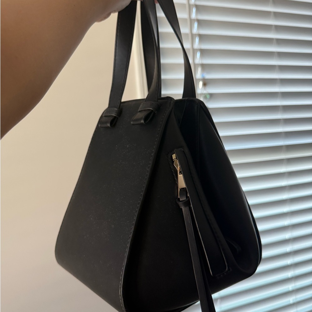 Elegant Black Women's Handbag